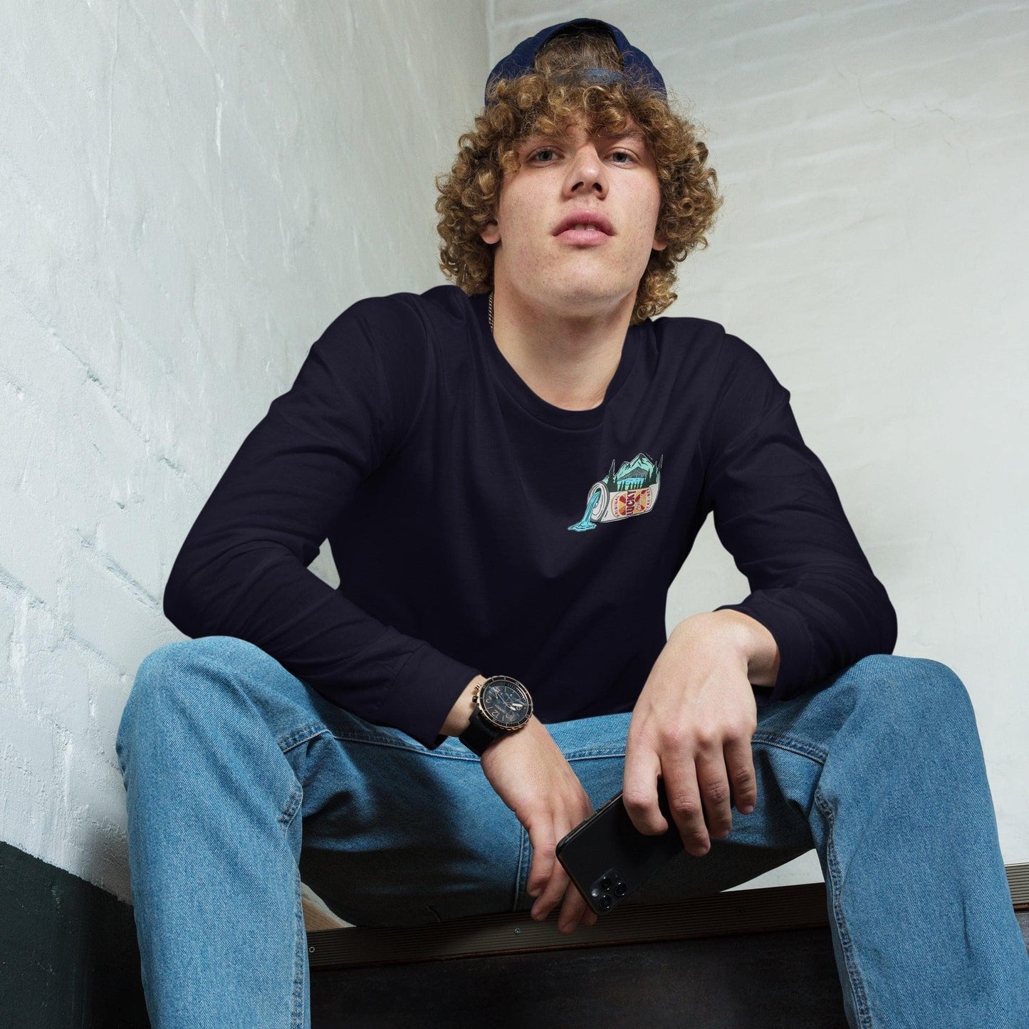Design of Lucky Lager Scenery Design - Unisex Long Sleeve Tee , the colour is